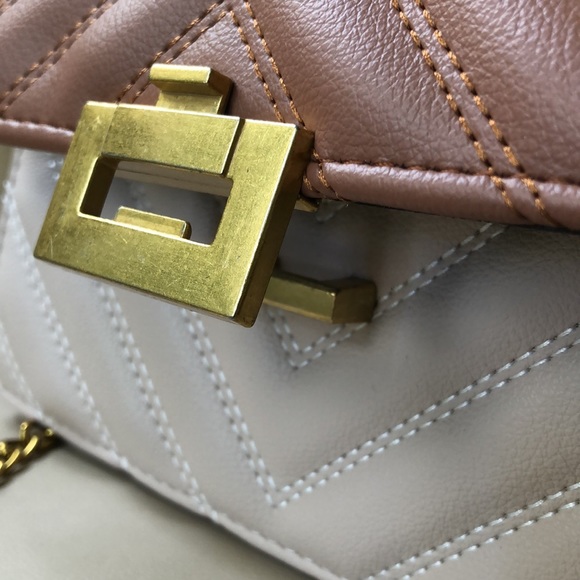 Street Fashion Crossbody - Picture 6 of 10